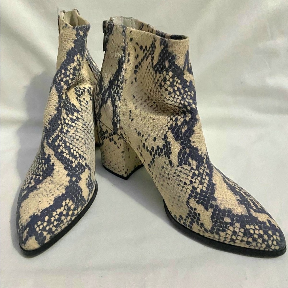 Steve Madden Snakeskin Ankle Boots - Cream and Black